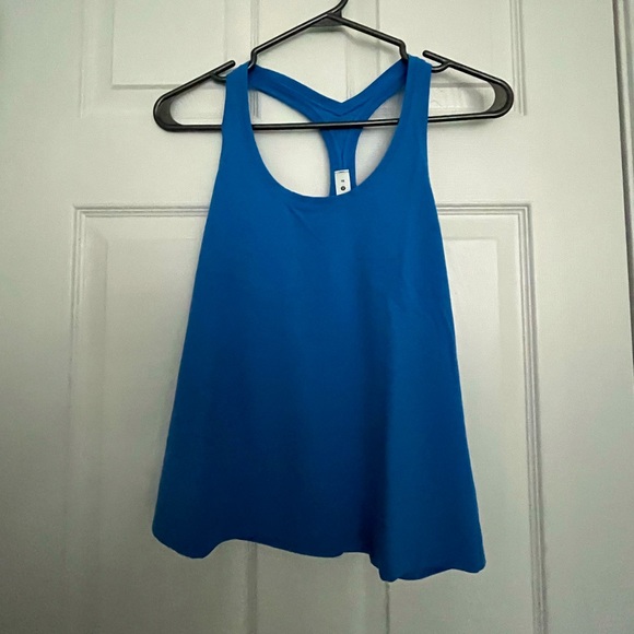 Blue lululemon tank top slight crop size 10 - Picture 1 of 3